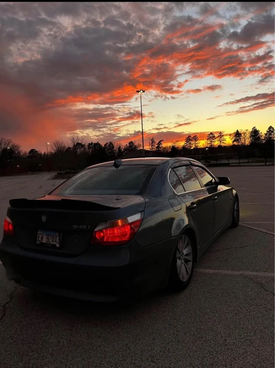 2005 BMW E60 545i & 550i Sedan - Image 4 of 4