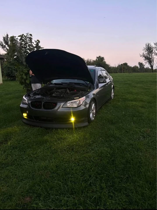 2005 BMW E60 545i & 550i Sedan - Image 2 of 4