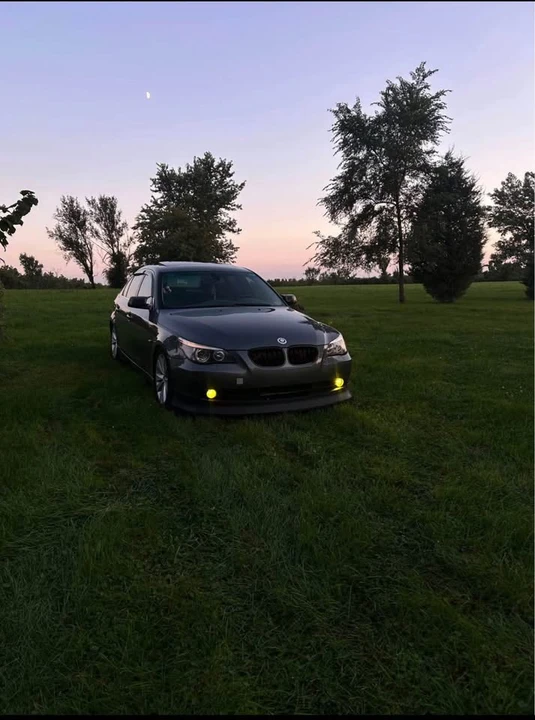 2005 BMW E60 545i & 550i Sedan - Image 3 of 4