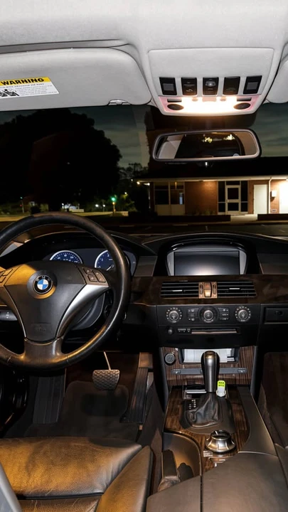 2005 BMW E60 545i & 550i Sedan - Image 6 of 8