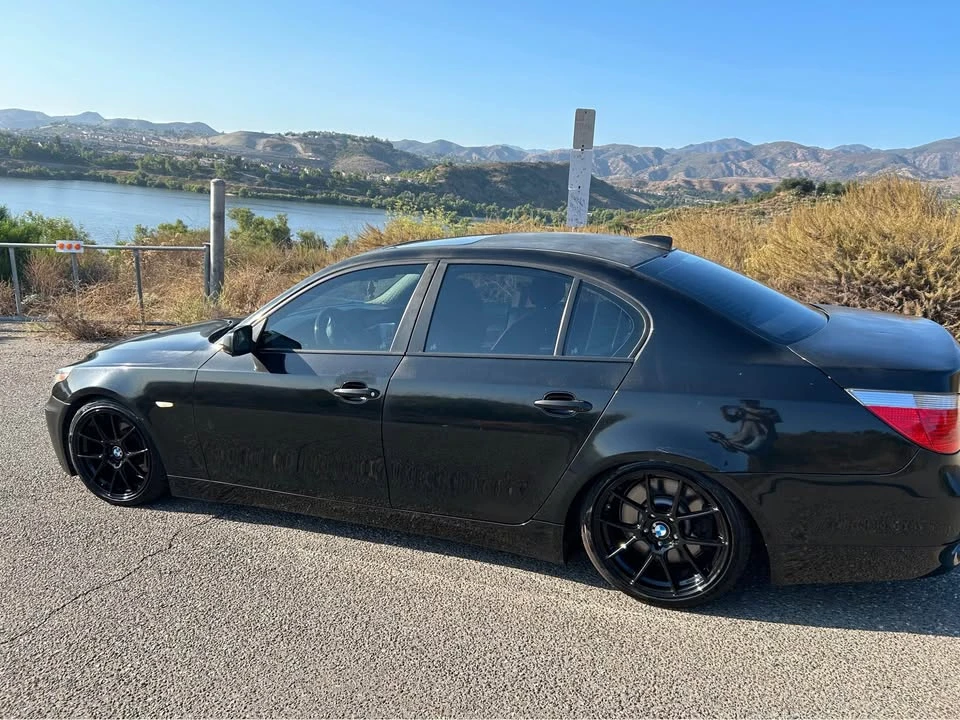 2005 BMW E60 545i & 550i Sedan - Image 5 of 7