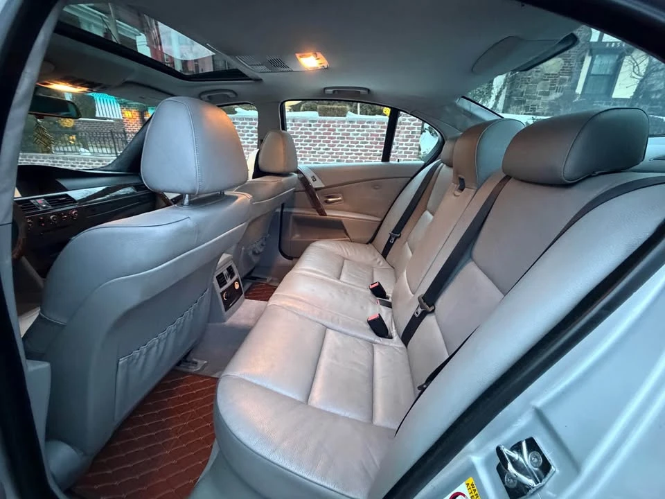 2005 BMW E60 545i & 550i Sedan - Image 18 of 19