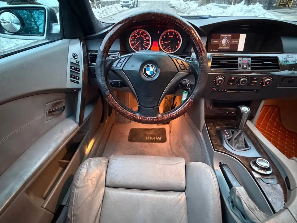 2005 BMW E60 545i & 550i Sedan - Image 13 of 19