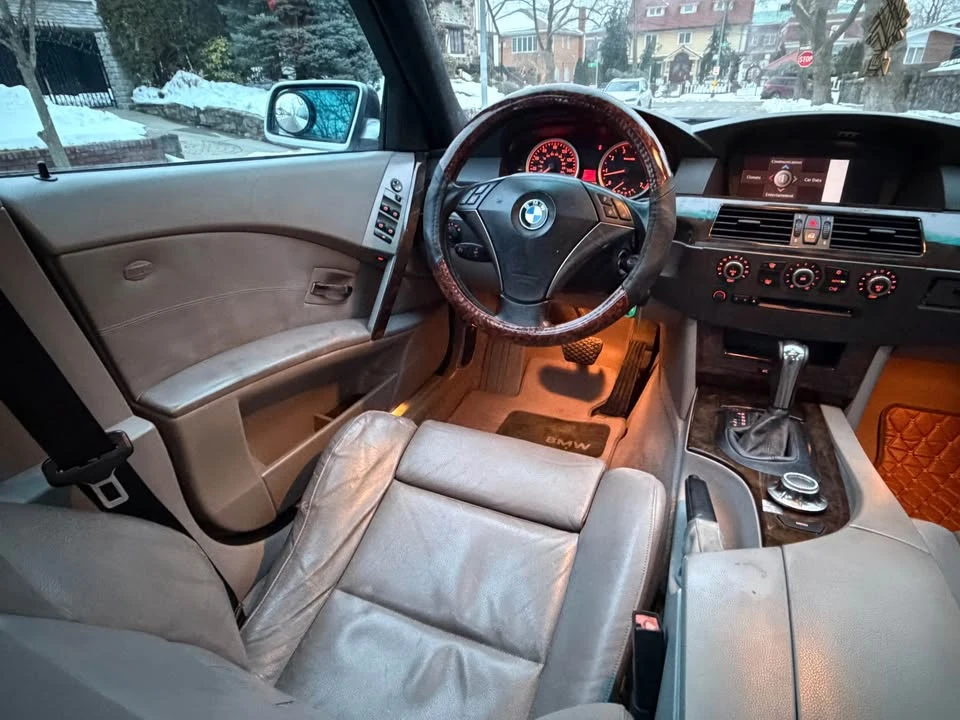 2005 BMW E60 545i & 550i Sedan - Image 12 of 19