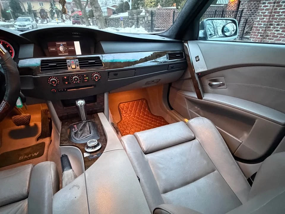 2005 BMW E60 545i & 550i Sedan - Image 14 of 19