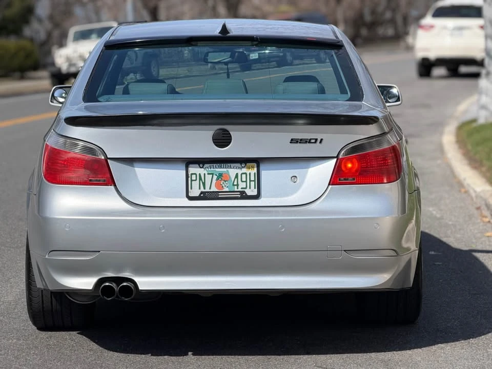 2005 BMW E60 545i & 550i Sedan - Image 6 of 19