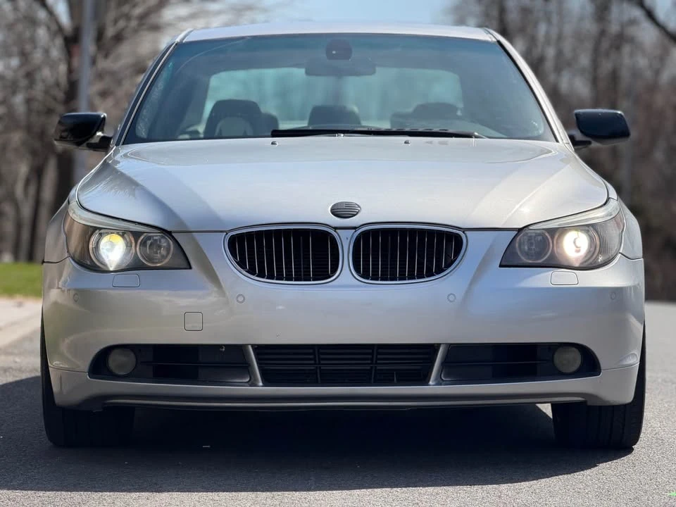 2005 BMW E60 545i & 550i Sedan - Image 2 of 19