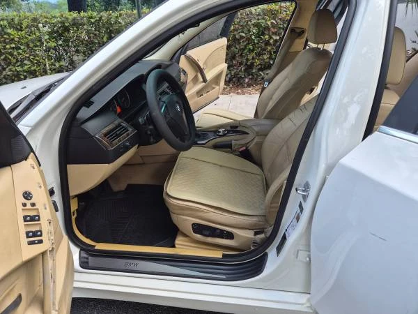 2005 BMW E60 5 Series Sedan - Image 7 of 11
