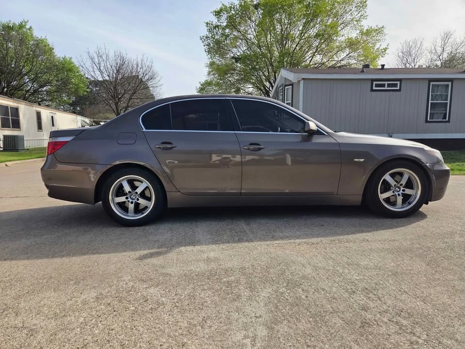 2005 BMW E60 5 Series Sedan - Image 6 of 9