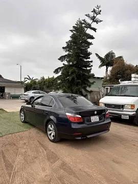 2005 BMW 525i