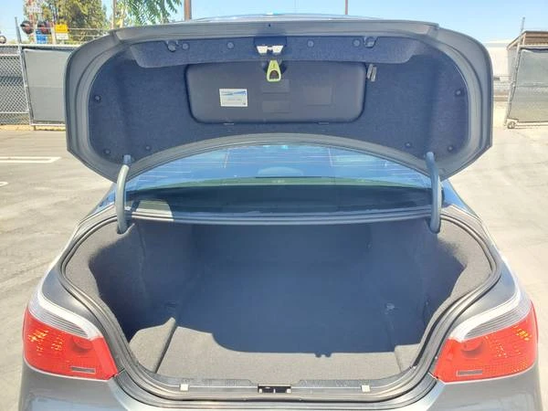 2005 BMW E60 5 Series Sedan - Image 8 of 16