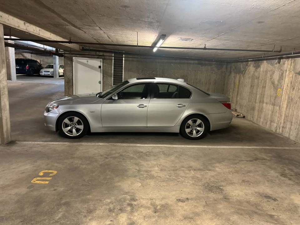 2005 BMW E60 5 Series Sedan - Image 5 of 11