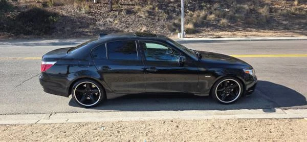 2005 BMW E60 545i & 550i Sedan - Image 5 of 11