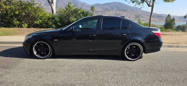 2005 BMW E60 545i & 550i Sedan - Image 2 of 11