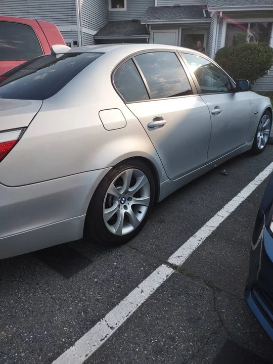 2005 BMW E60 545i & 550i Sedan - Image 5 of 7