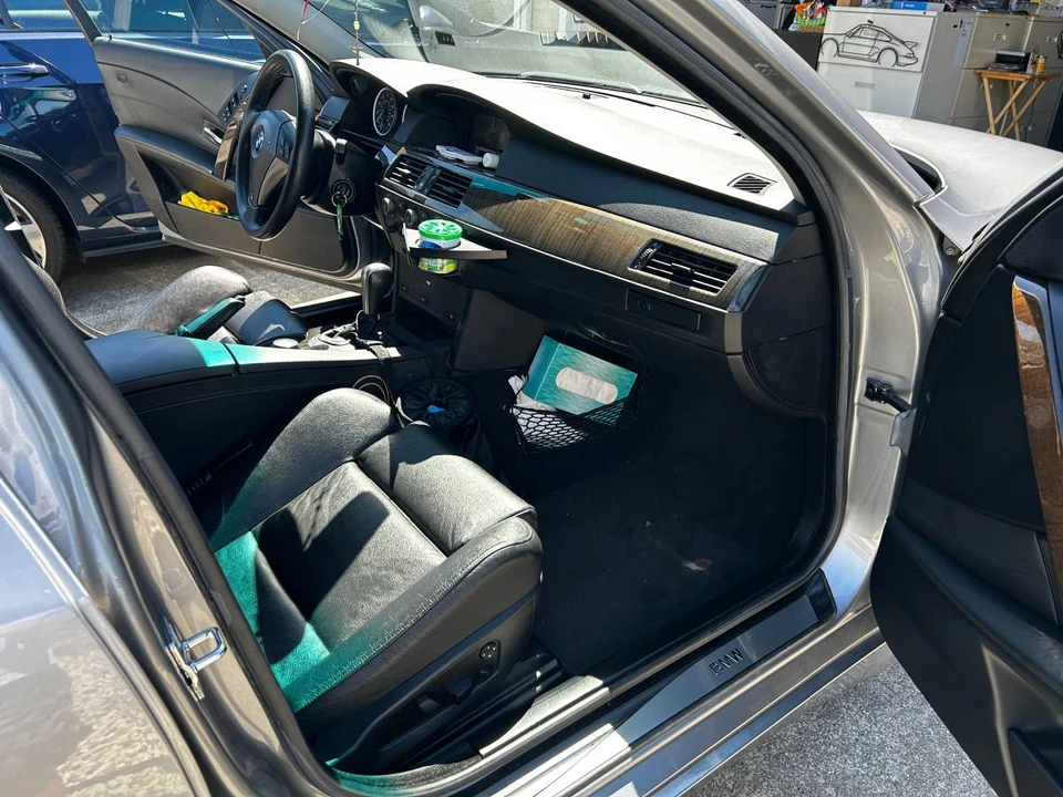 2005 BMW E60 545i & 550i Sedan - Image 9 of 10