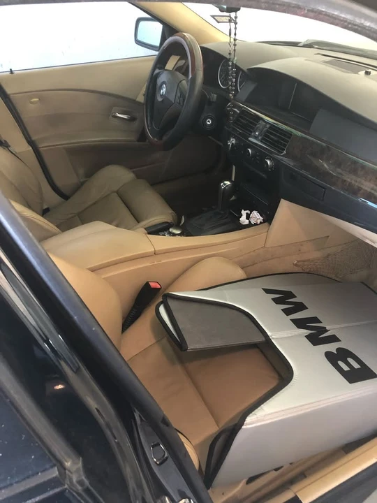 2005 BMW E60 545i & 550i Sedan - Image 4 of 8