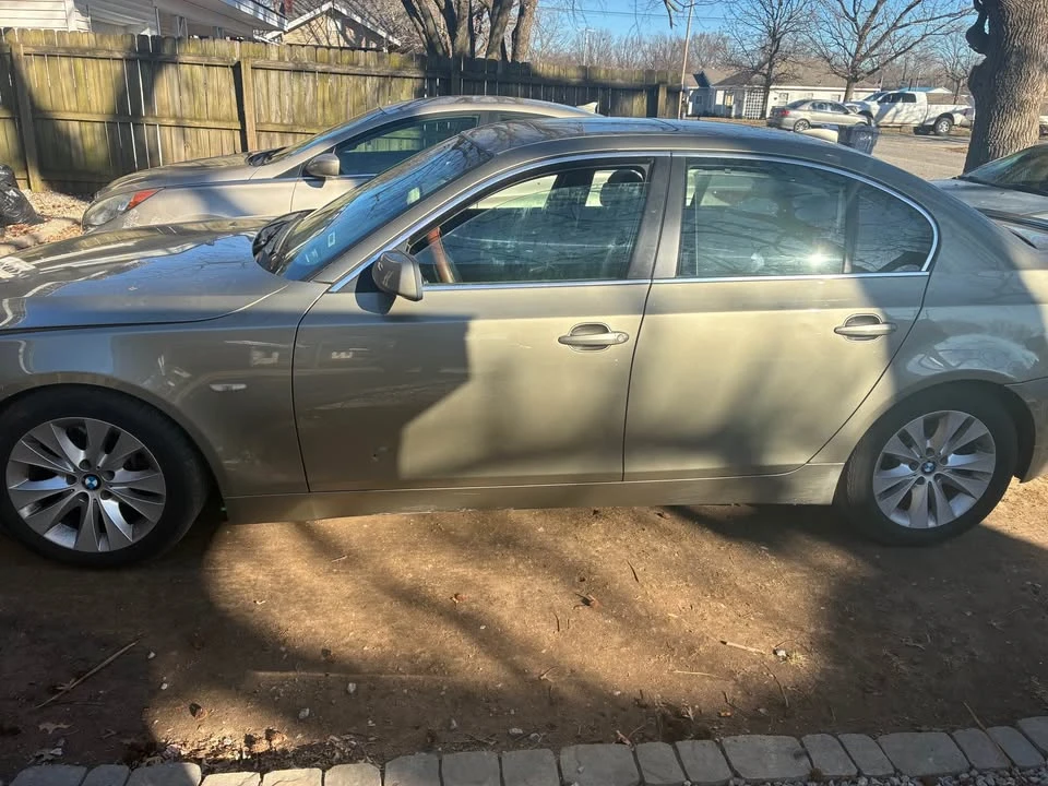 2005 BMW E60 545i & 550i Sedan - Image 2 of 4