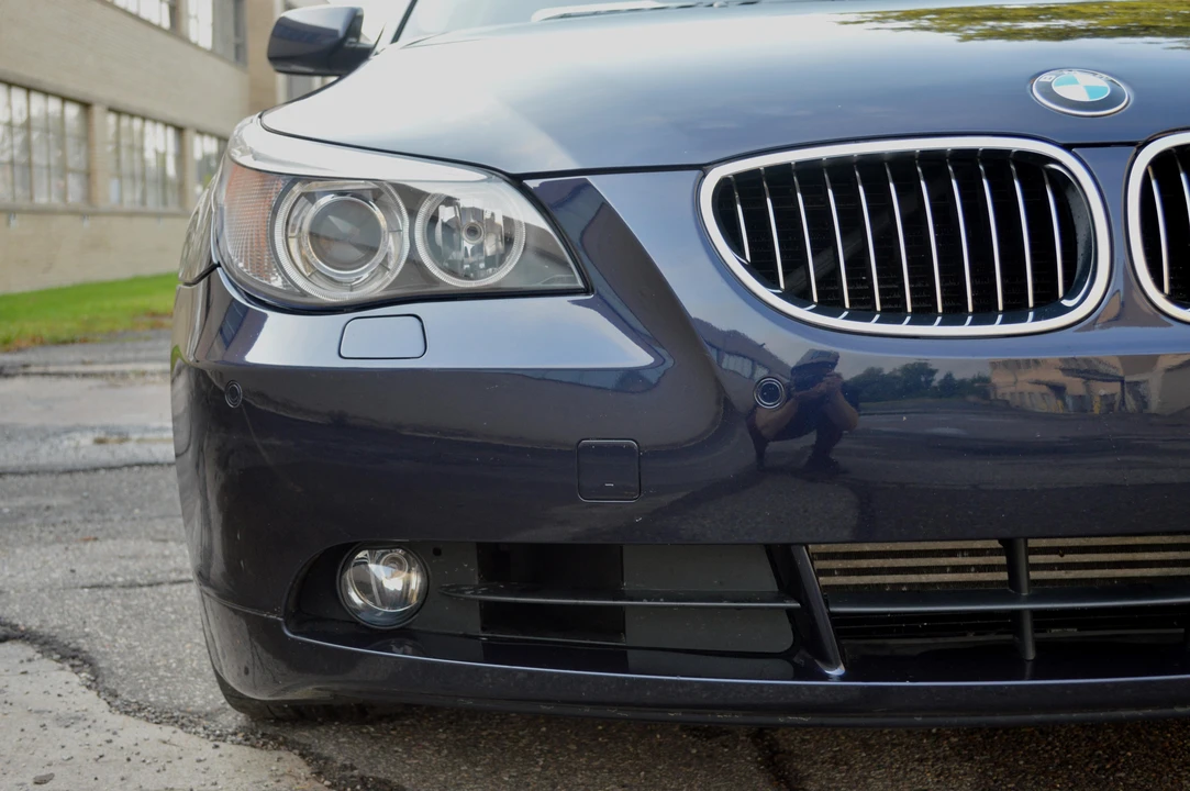 2005 BMW E60 545i & 550i Sedan - Image 23 of 31