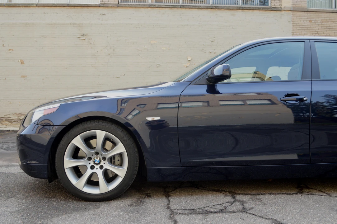 2005 BMW E60 545i & 550i Sedan - Image 28 of 31