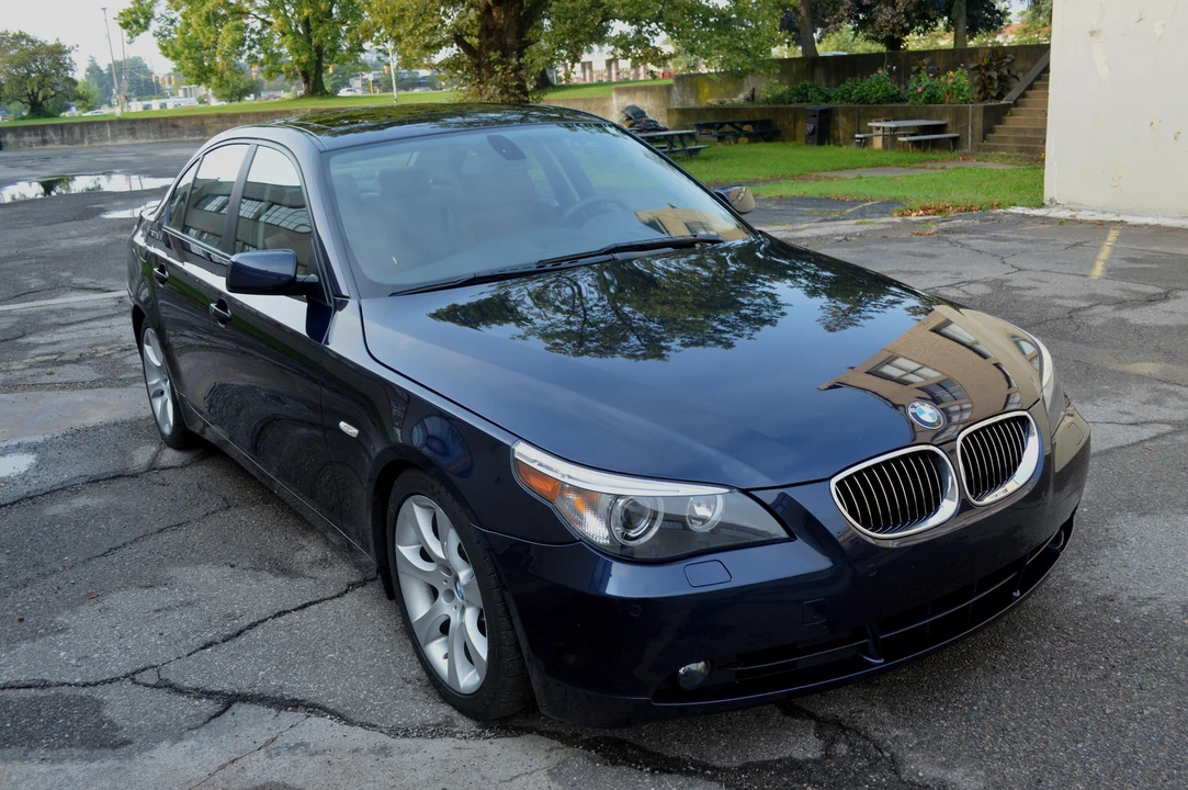 2005 BMW E60 545i & 550i Sedan - Image 20 of 31