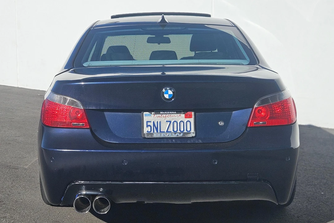 2005 BMW E60 545i & 550i Sedan - Image 11 of 31