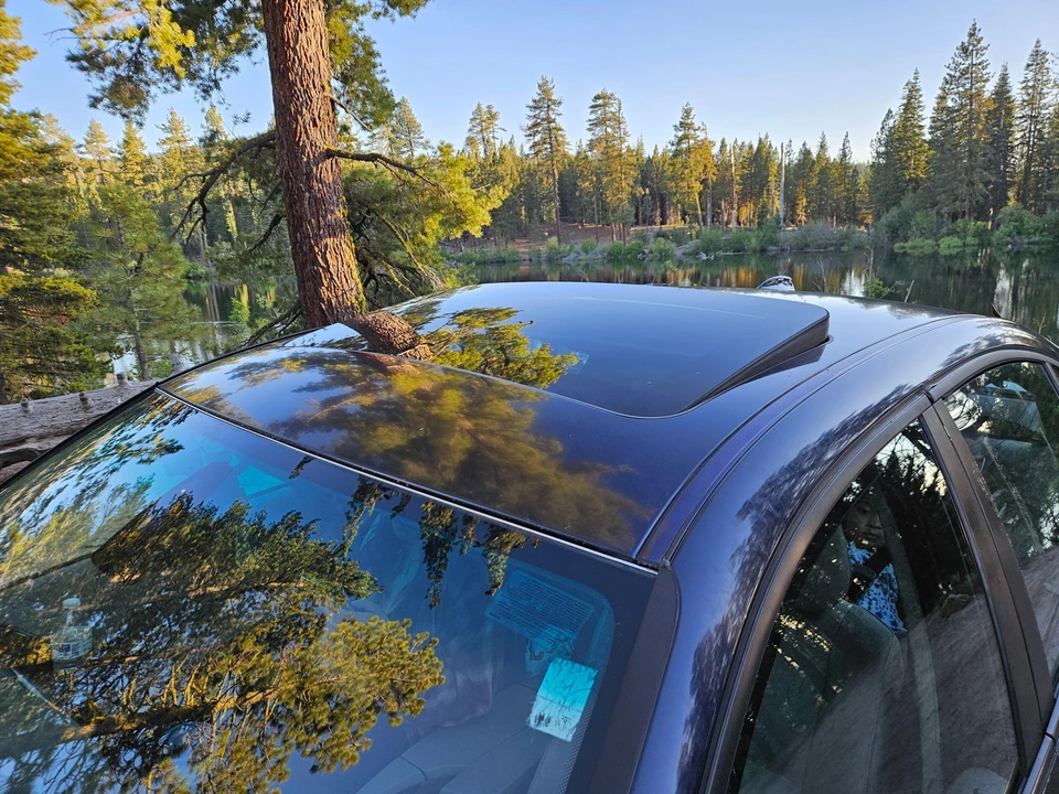 2005 BMW E60 545i & 550i Sedan - Image 25 of 31