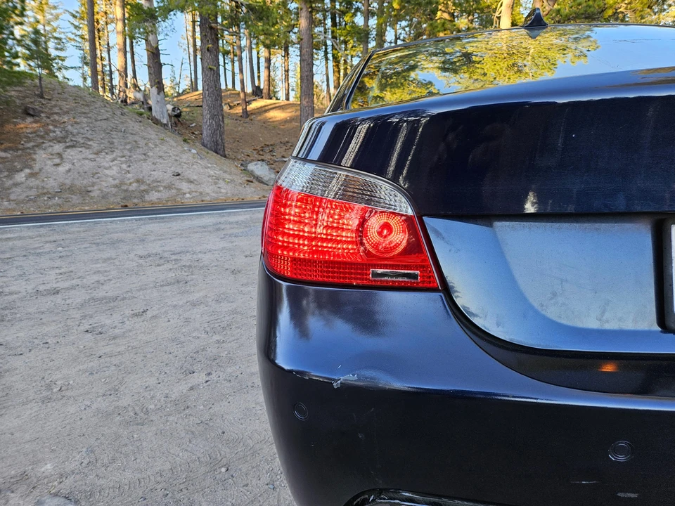 2005 BMW E60 545i & 550i Sedan - Image 19 of 31