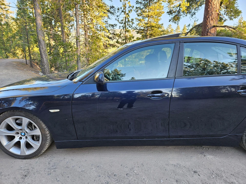 2005 BMW E60 545i & 550i Sedan - Image 17 of 31