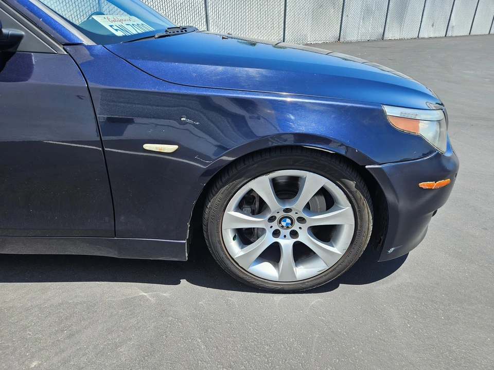 2005 BMW E60 545i & 550i Sedan - Image 28 of 31