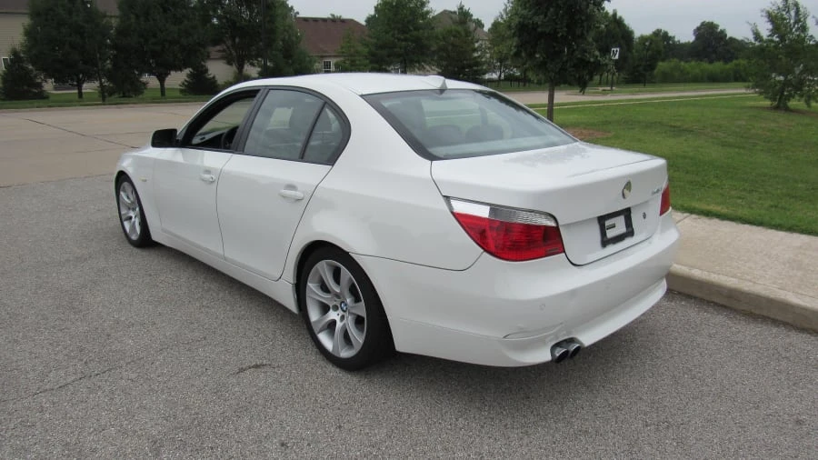 2005 BMW E60 545i & 550i Sedan - Image 3 of 9