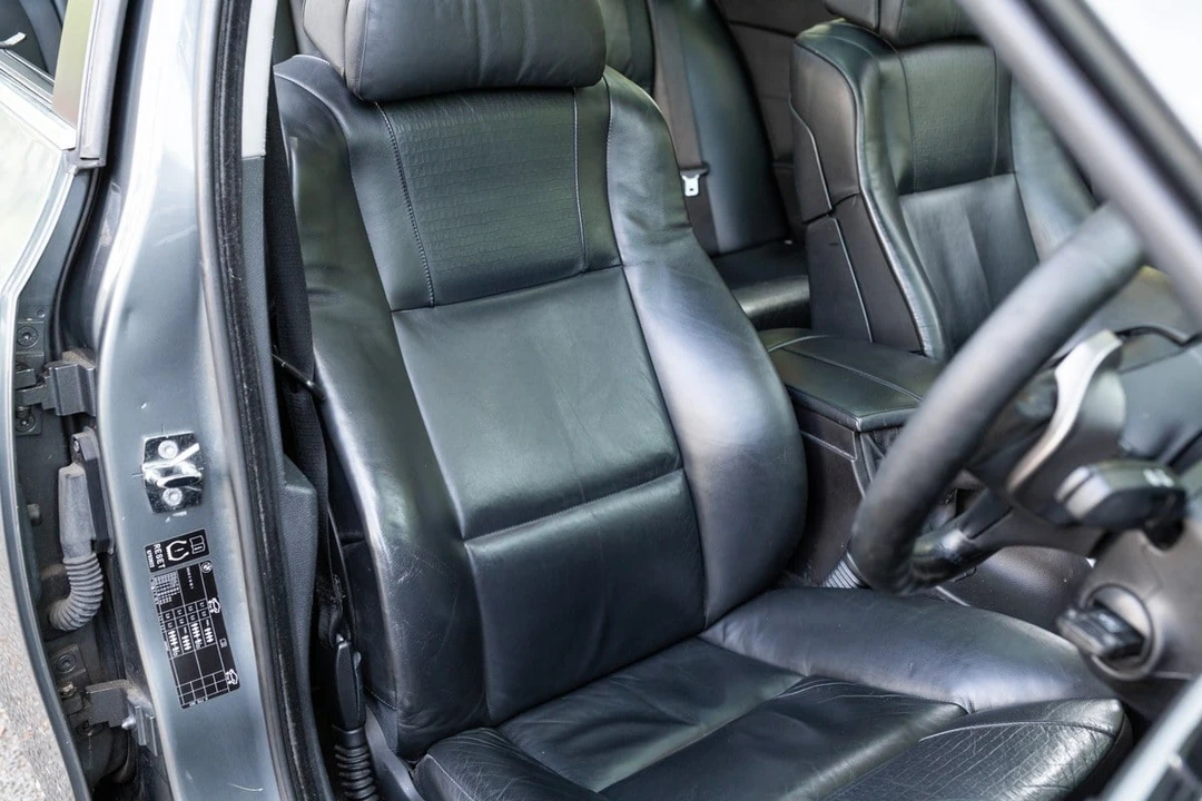 2005 BMW E61 545i & 550i Touring - Image 27 of 30