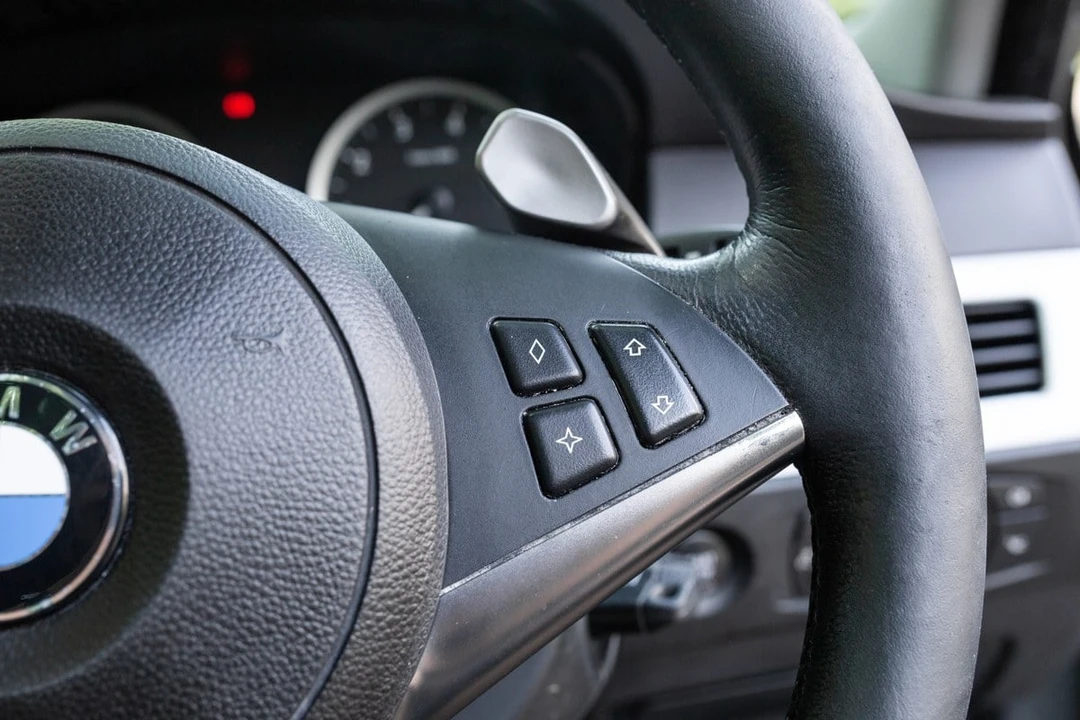 2005 BMW E61 545i & 550i Touring - Image 20 of 30