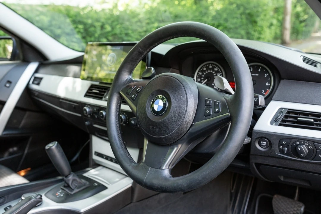 2005 BMW E61 545i & 550i Touring - Image 15 of 30