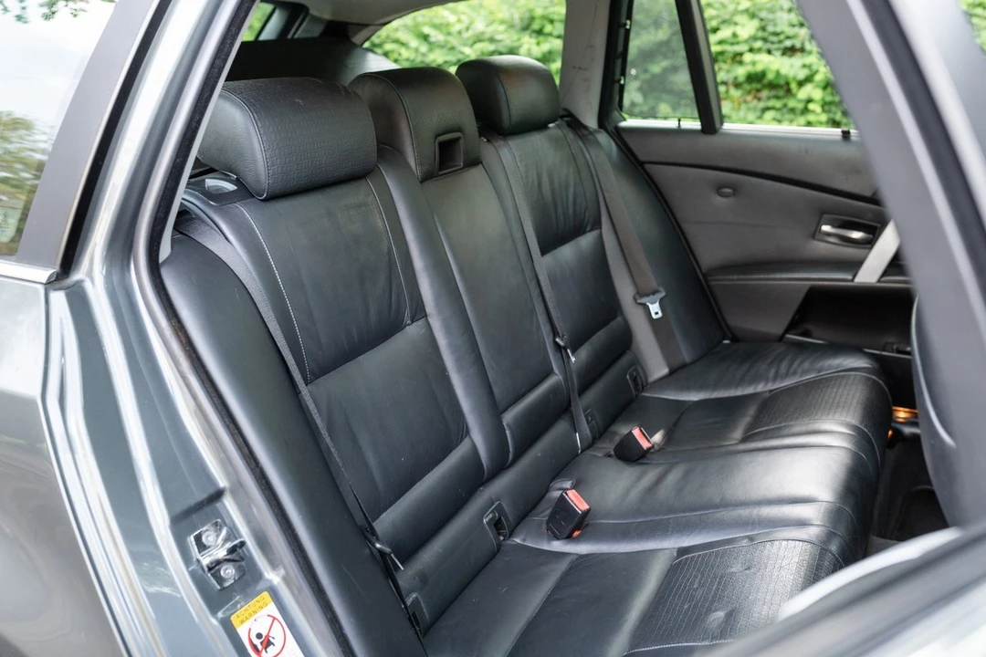 2005 BMW E61 545i & 550i Touring - Image 30 of 30