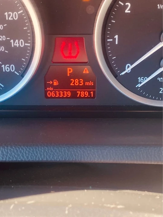 2005 BMW E63/E64 645Ci & 650i - Image 7 of 8