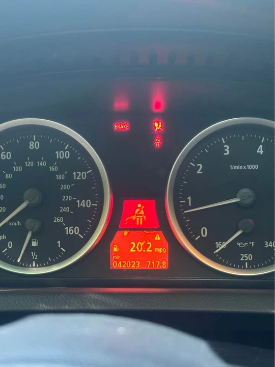 2005 BMW E63/E64 645Ci & 650i - Image 12 of 14