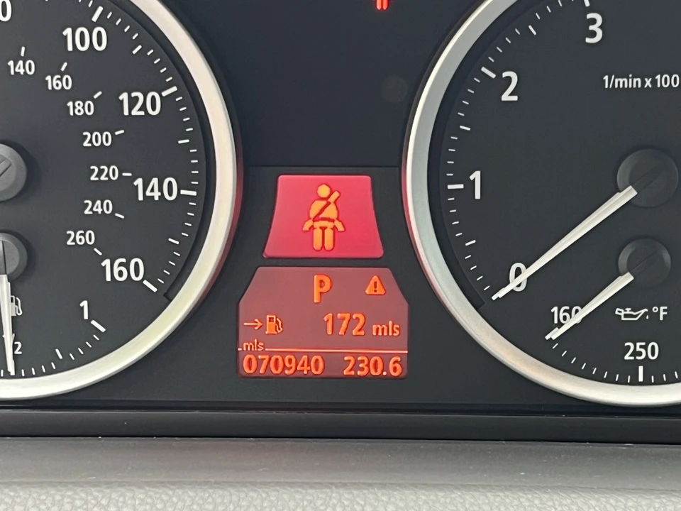 2005 BMW E63/E64 645Ci & 650i - Image 13 of 14