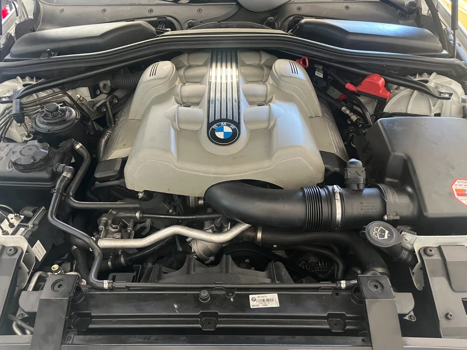 2005 BMW E63/E64 645Ci & 650i - Image 15 of 21
