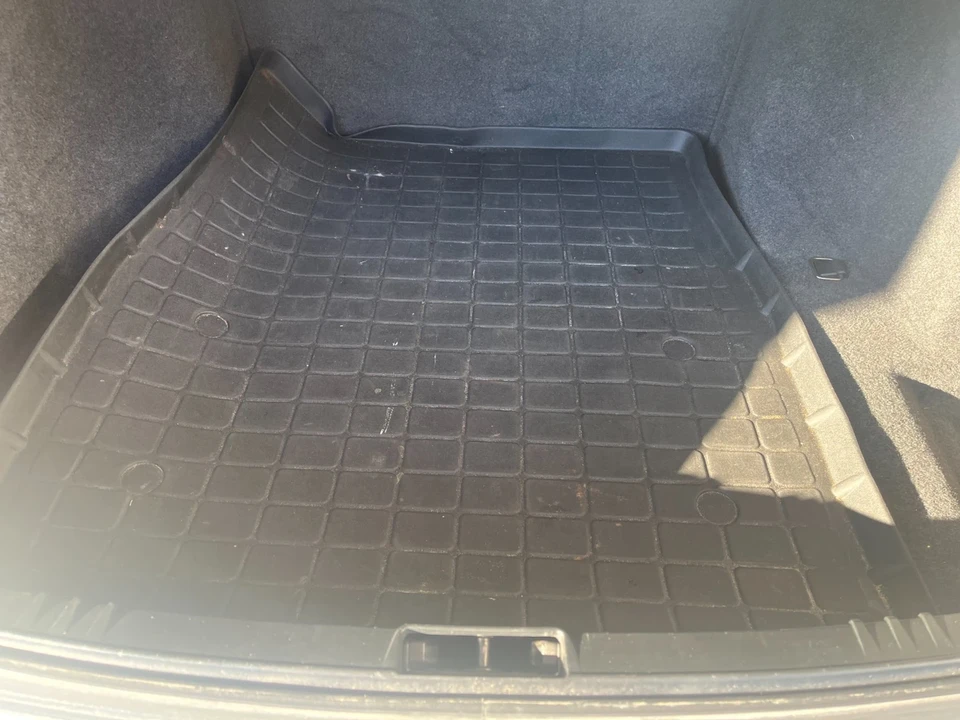 2005 BMW E63/E64 645Ci & 650i - Image 14 of 21