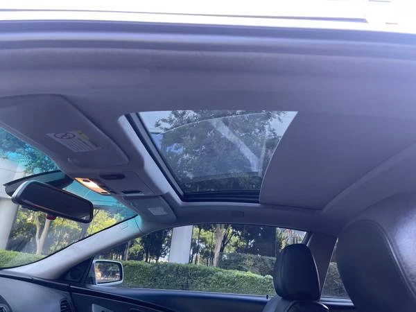 2005 BMW E63/E64 645Ci & 650i - Image 13 of 21