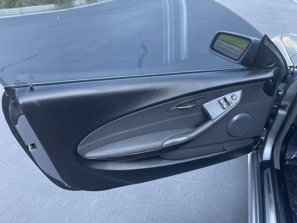 2005 BMW E63/E64 645Ci & 650i - Image 15 of 24