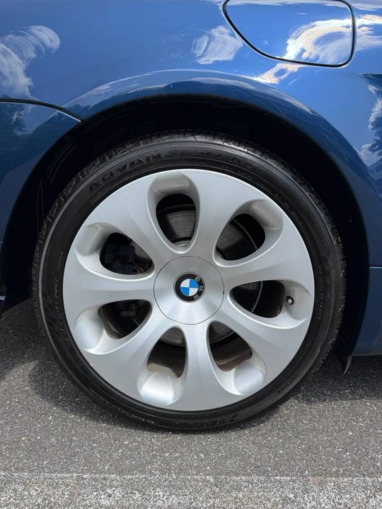 2005 BMW E63/E64 645Ci & 650i - Image 17 of 20