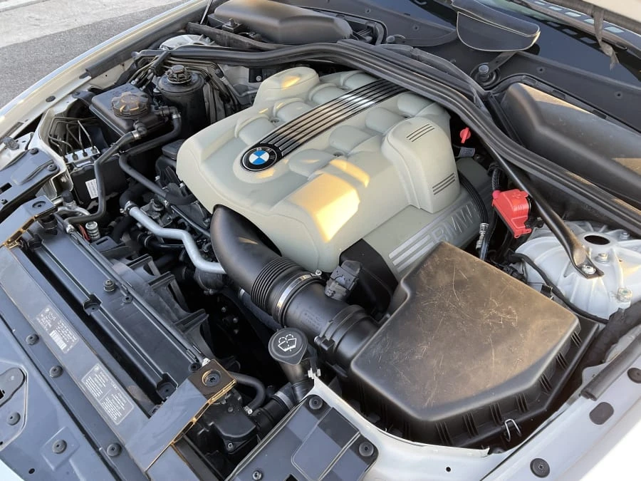 2005 BMW E63/E64 645Ci & 650i - Image 13 of 14