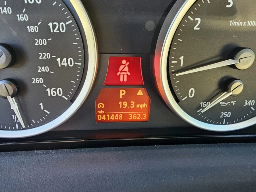 2005 BMW E63/E64 645Ci & 650i - Image 8 of 14