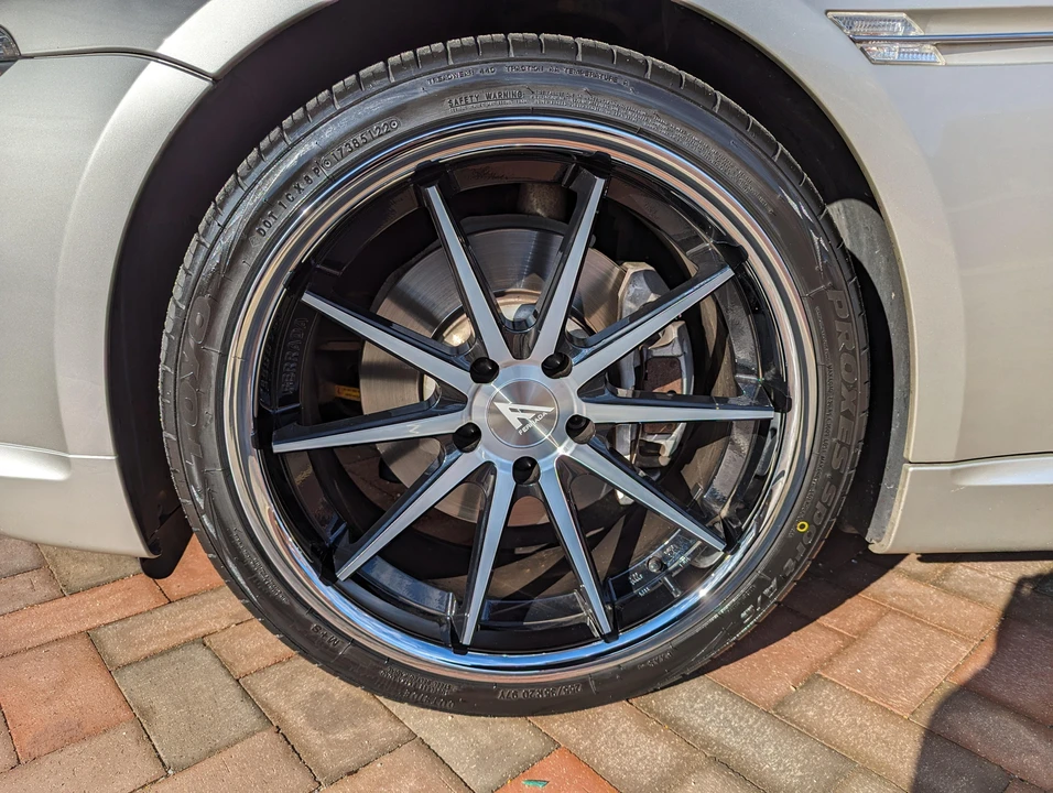 2005 BMW E63/E64 645Ci & 650i - Image 21 of 31