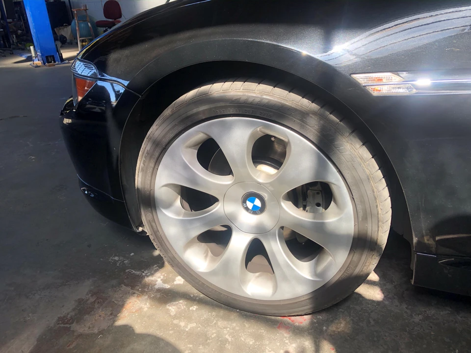 2005 BMW E63/E64 645Ci & 650i - Image 25 of 31