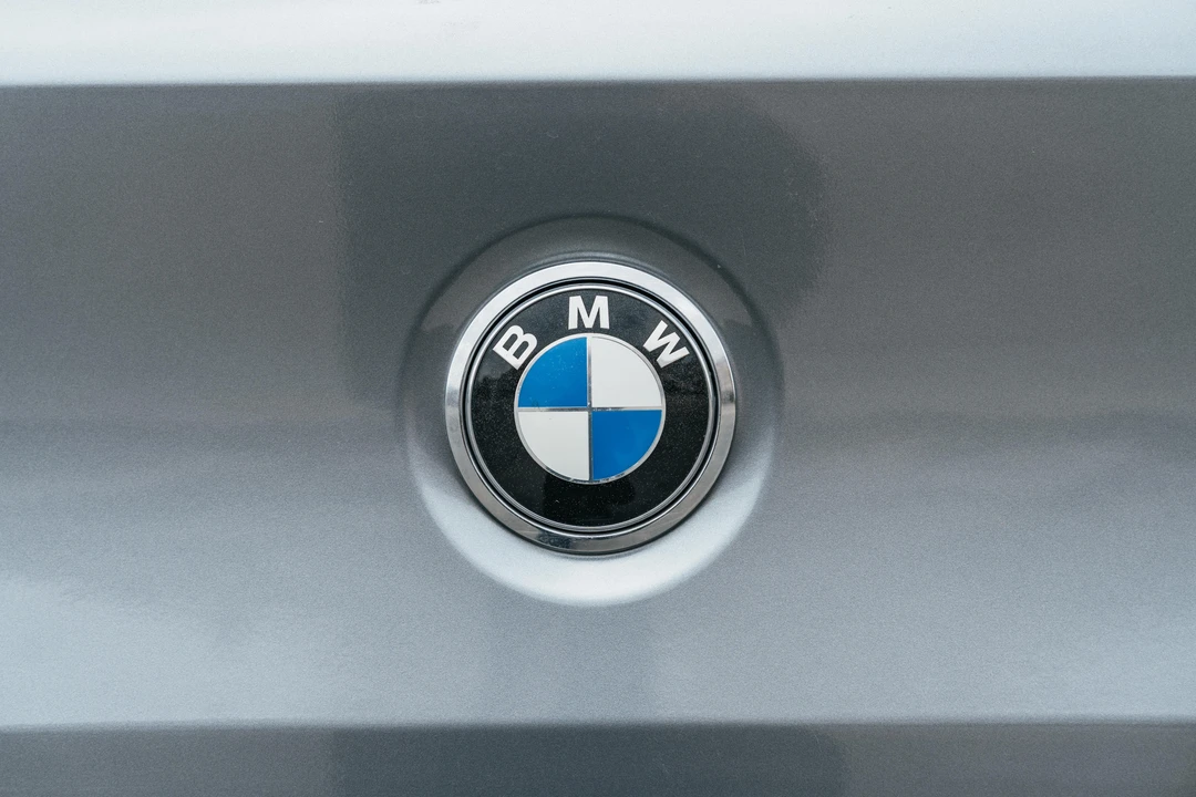 2005 BMW E63/E64 645Ci & 650i - Image 21 of 31