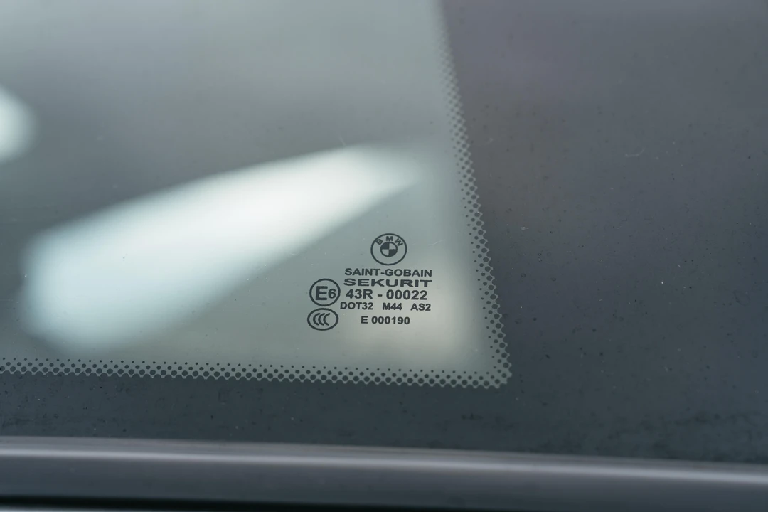 2005 BMW E63/E64 645Ci & 650i - Image 27 of 31