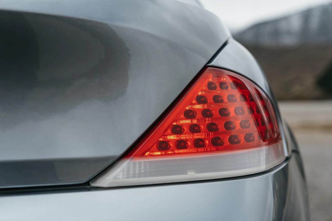 2005 BMW E63/E64 645Ci & 650i - Image 22 of 31